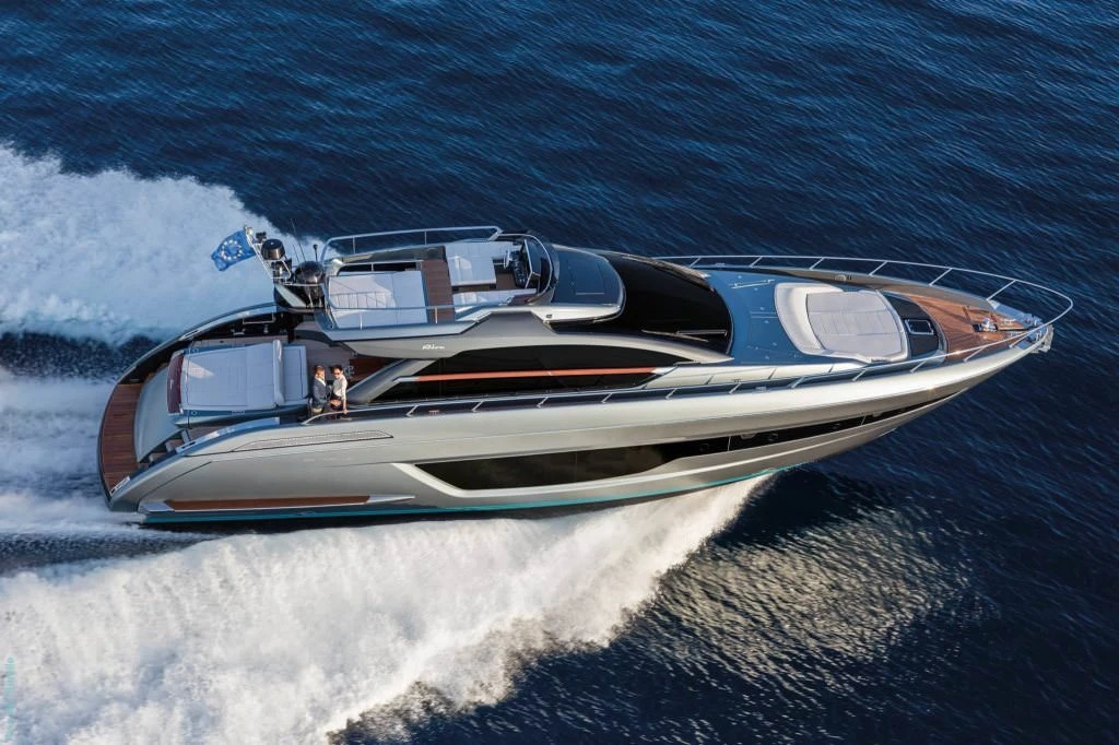 RIBELLE V12 1550