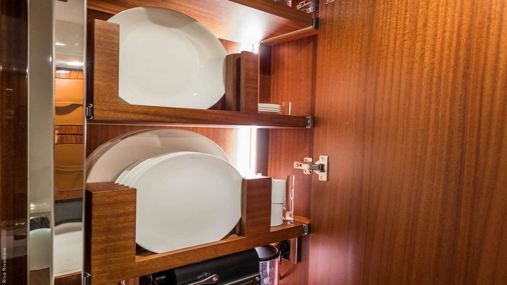 Riva Rivamare D6 400