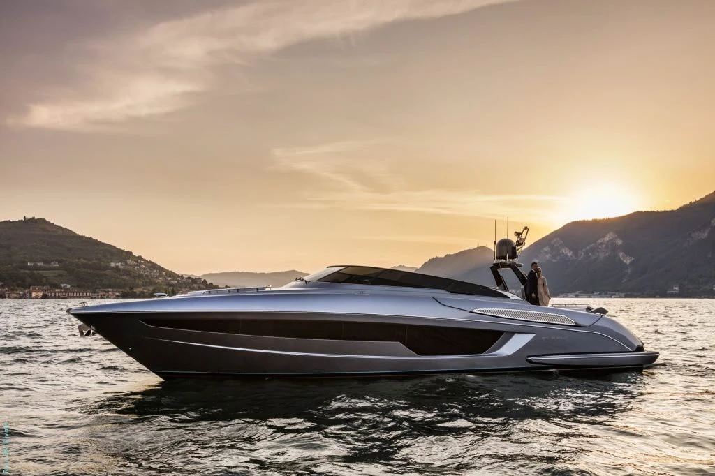 Riva Bahamas V121800