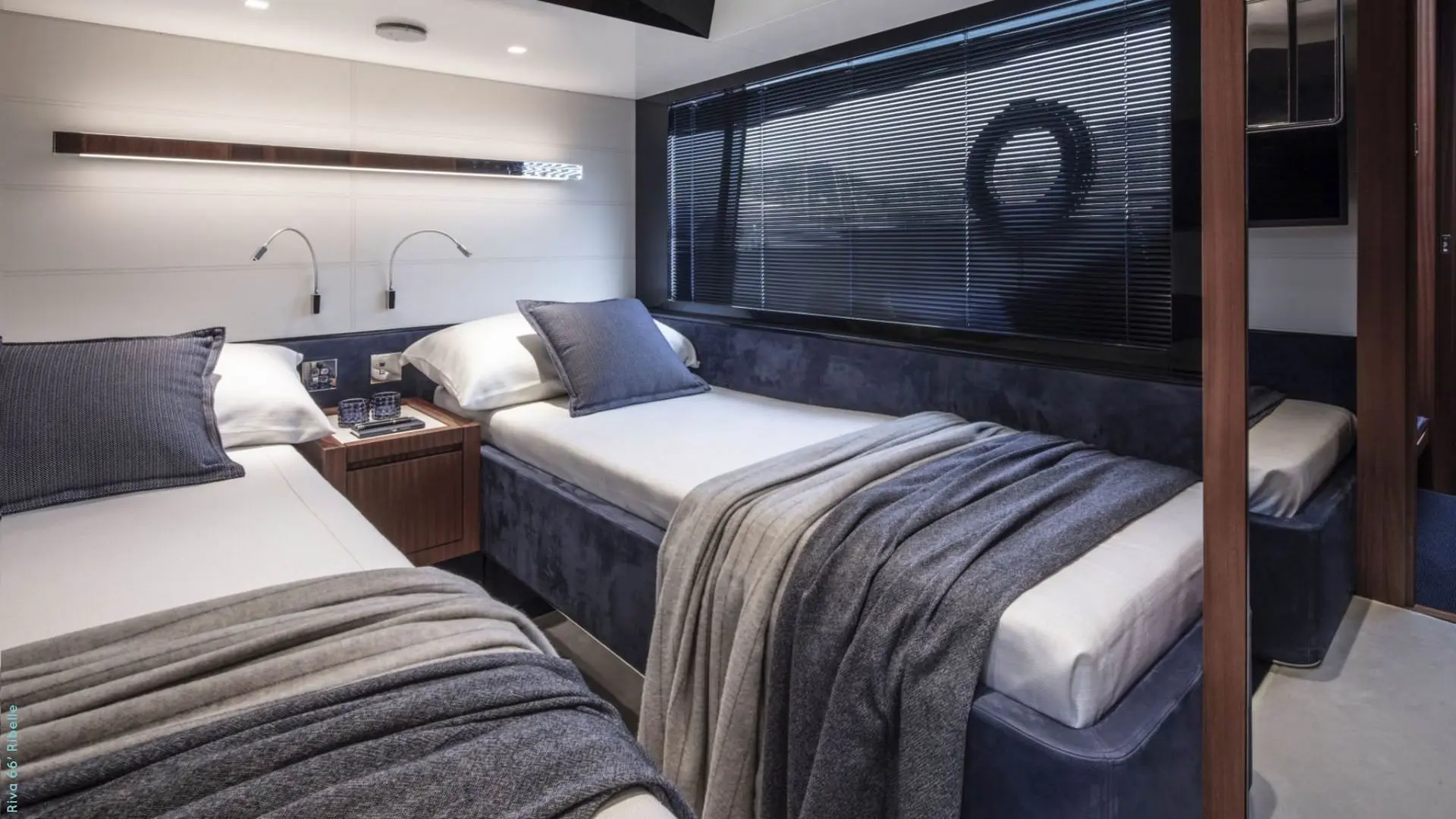 Riva RIBELLE V12 1550