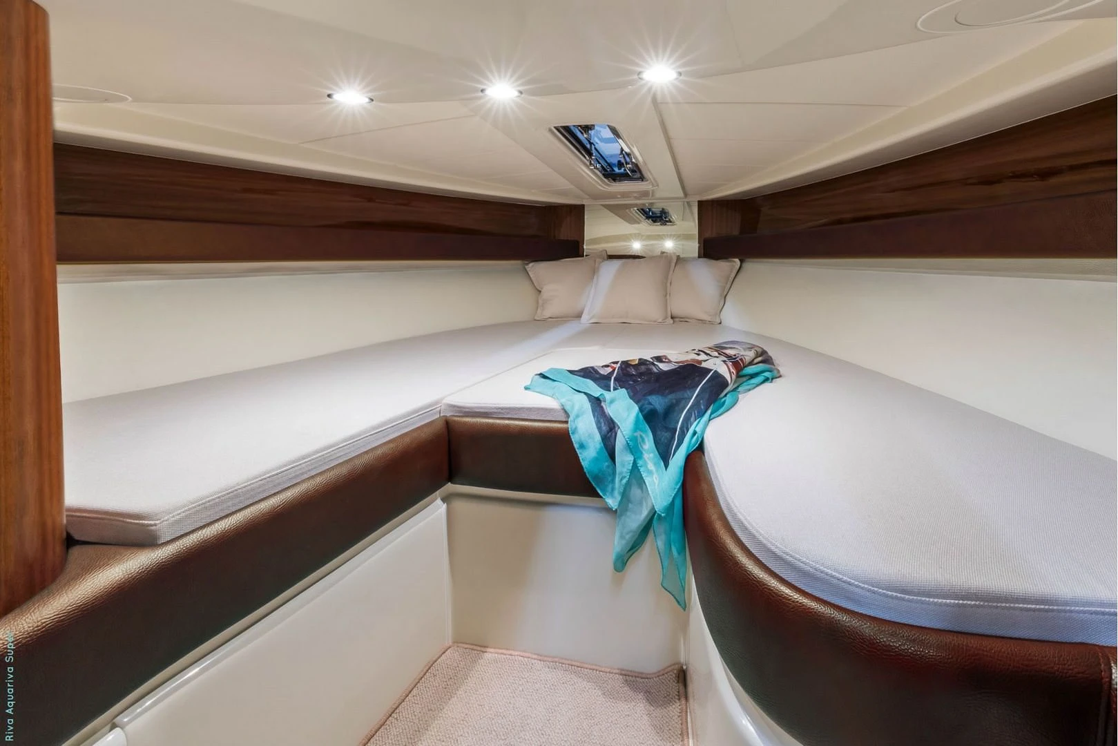 Riva Aquariva Super 8LV 370