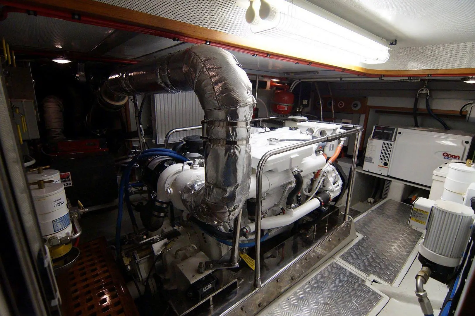 Artemis 42 Voyager Aft-cabin
