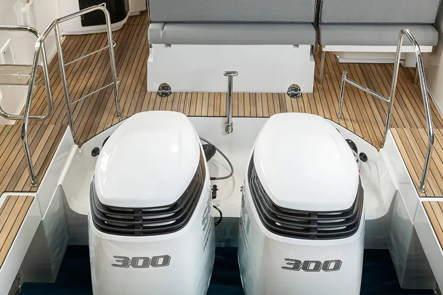 Bavaria VIDA 33