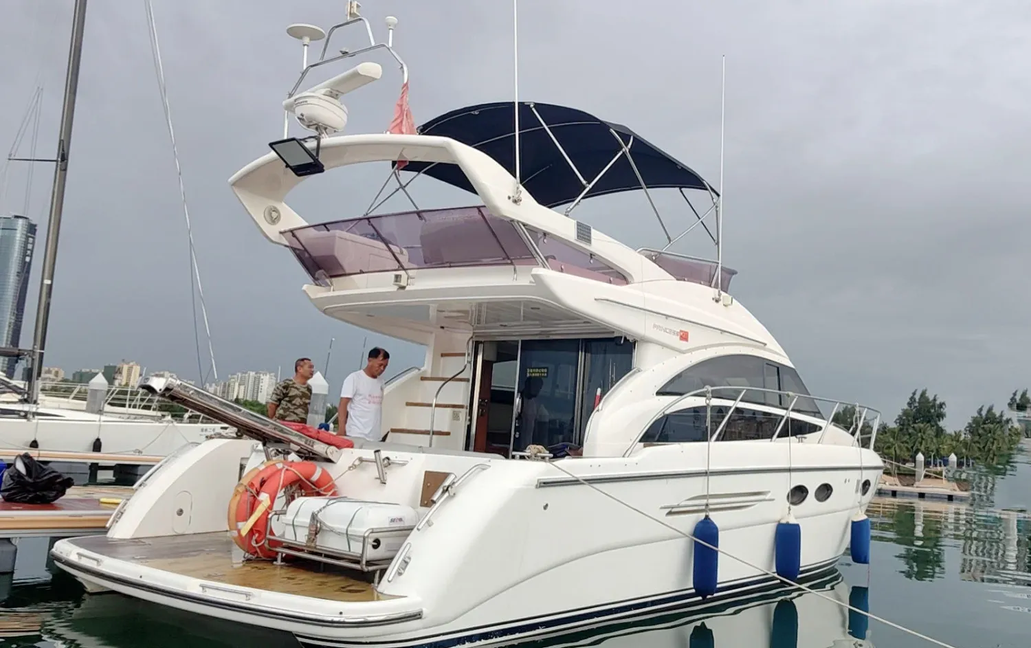 42-foot Princess Flybridge Yacht