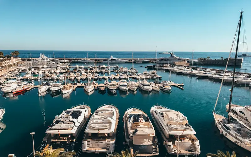 live on a yacht
