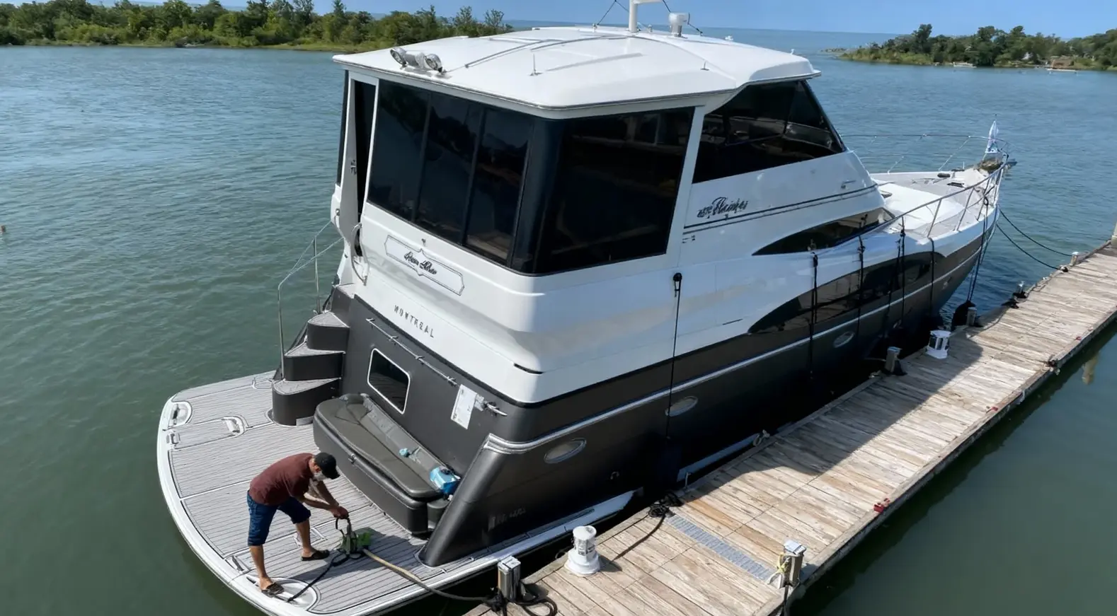 2000 Carver 506 Motor Yacht