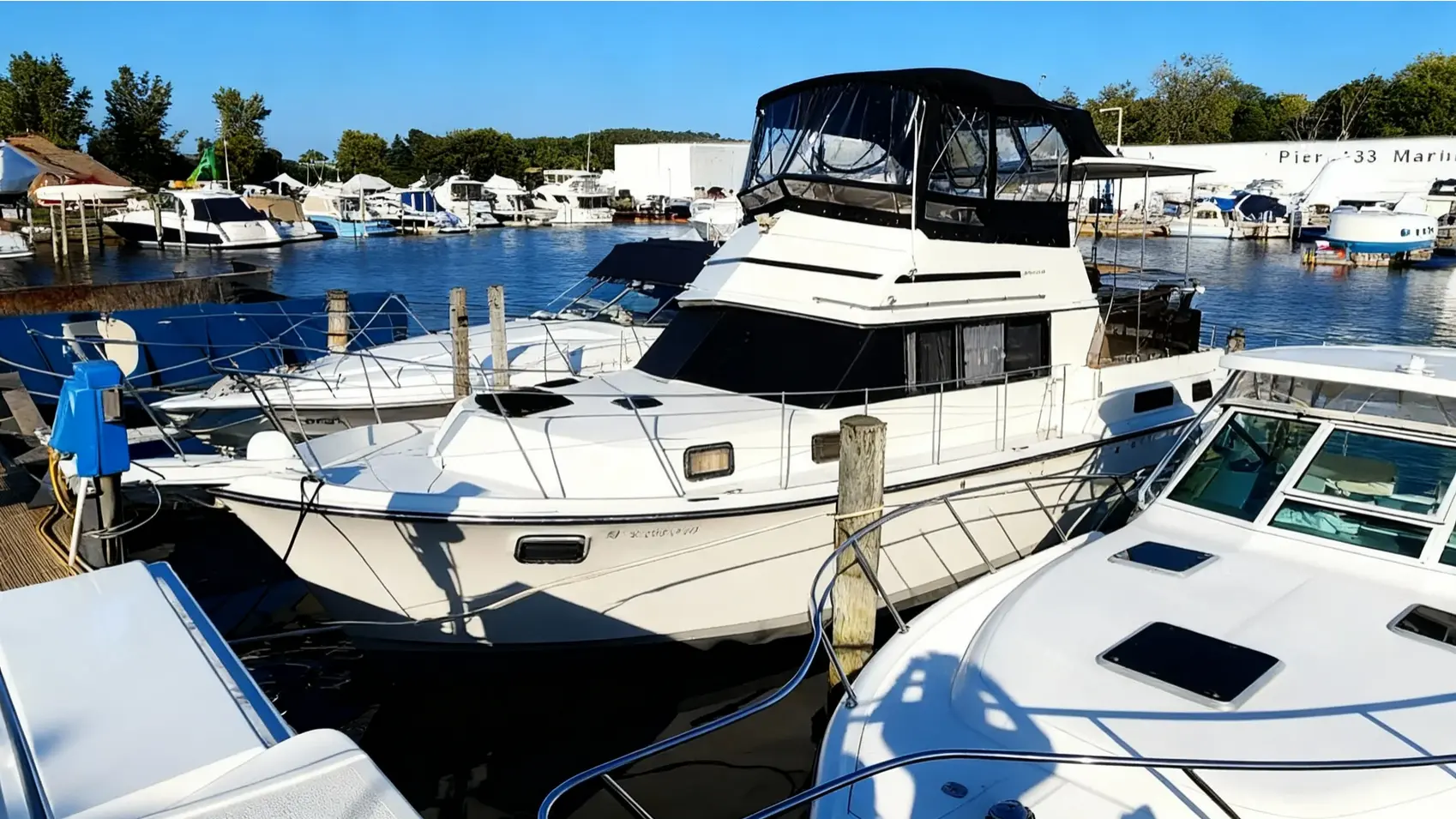 1989 Carver 3607 Aft Cabin Motor Yacht