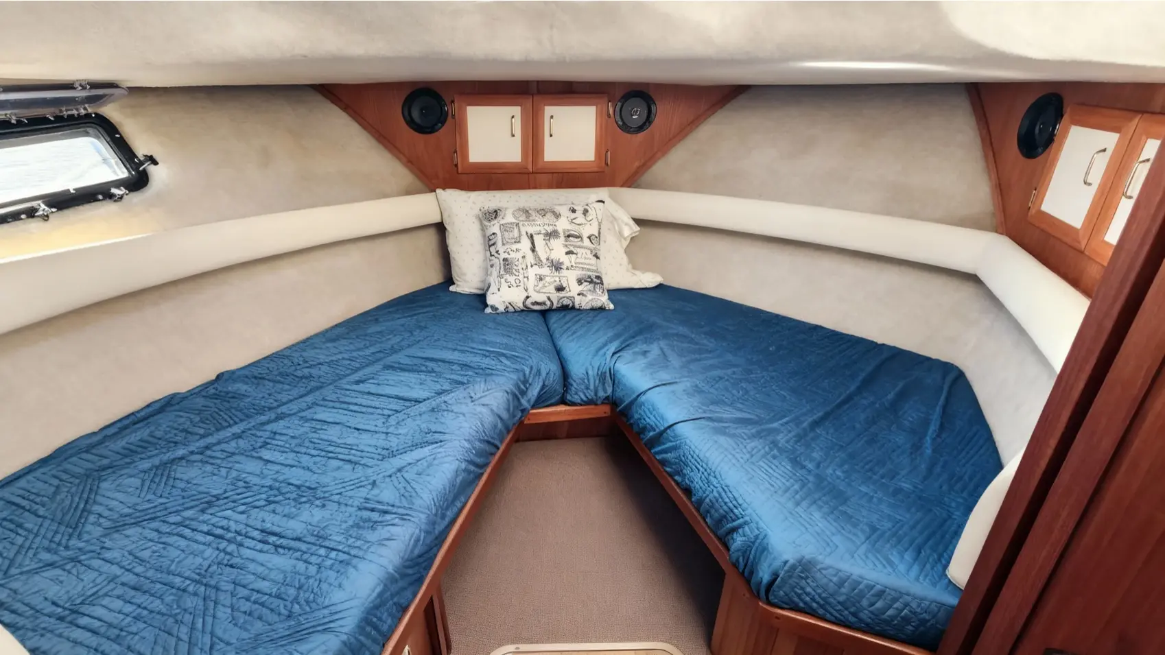 1989 Carver 3607 Aft Cabin Motor Yacht