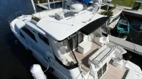 2006 Carver 444 Cockpit Motor Yacht