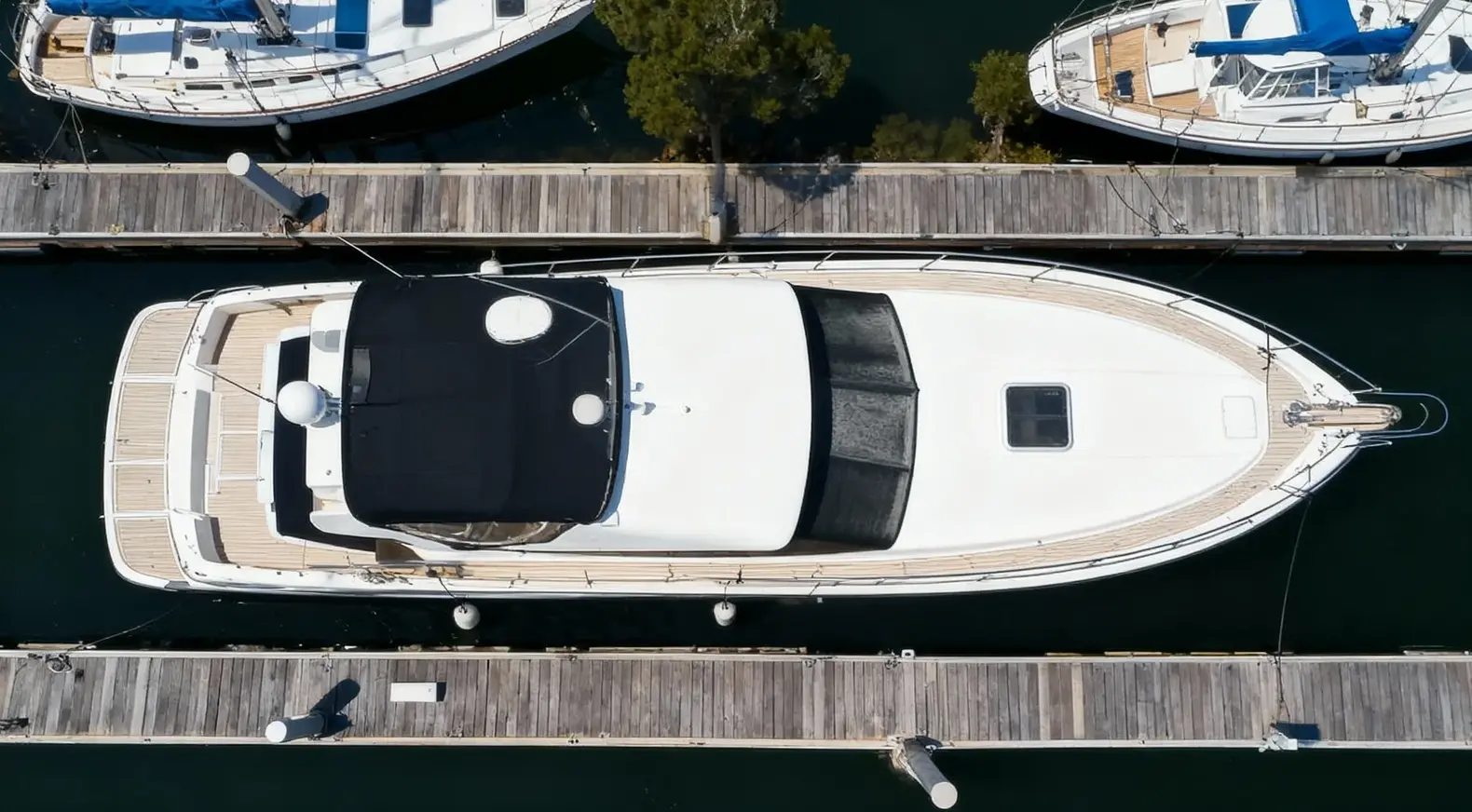 1991 Carver 33 Aft Cabin Motor Yacht