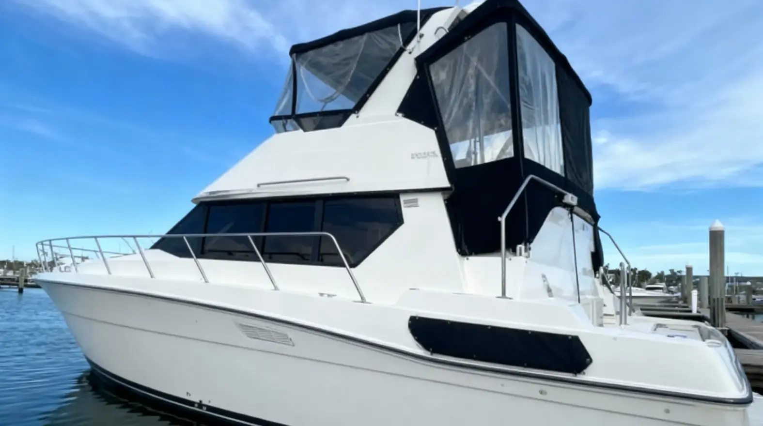 1991 Carver 33 Aft Cabin Motor Yacht