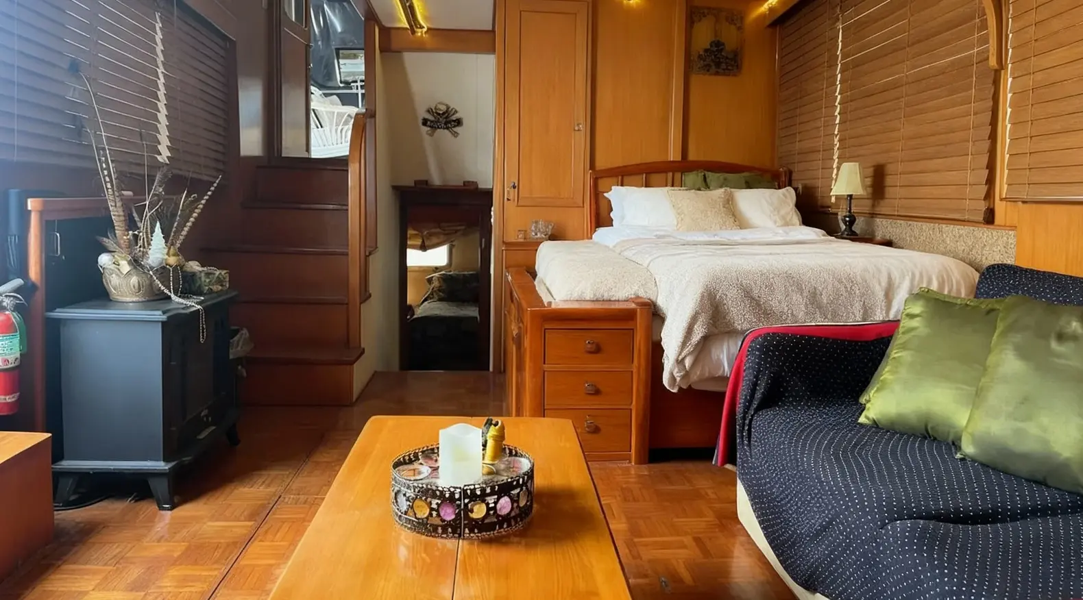 1988 CHB 46 Motor Yacht