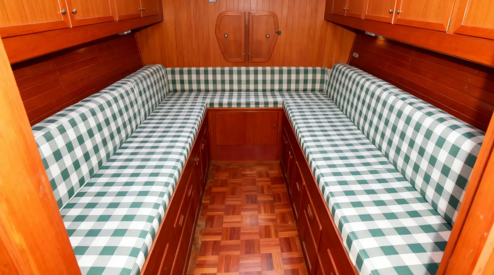 1978 CHB 34 Aft Cabin