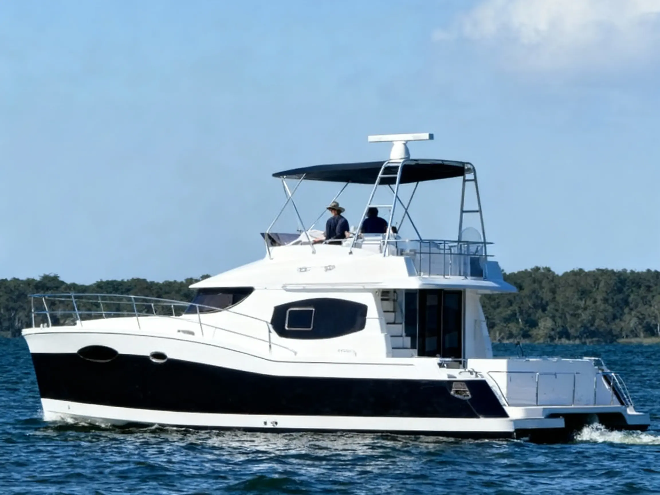Fountaine Pajot 40