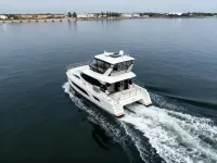 Aquila 44