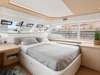 Aquila 44