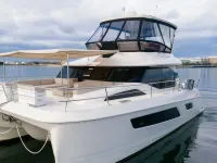 Aquila 44