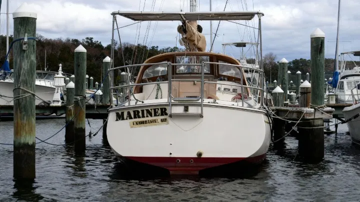 Island Packet 27