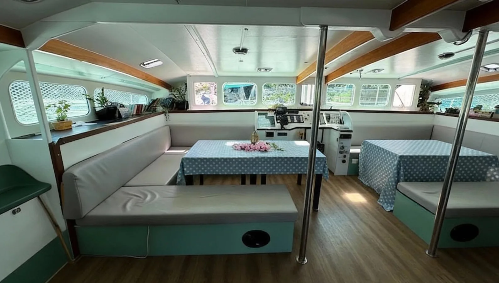 Etoile Marine Maxi Cat 24