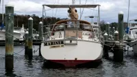 Island Packet 27