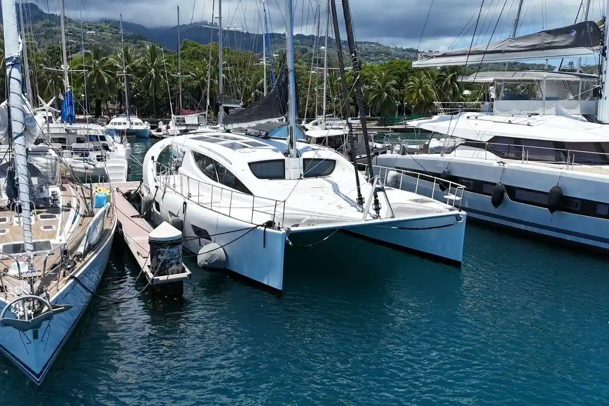 Xquisite Yachts X5