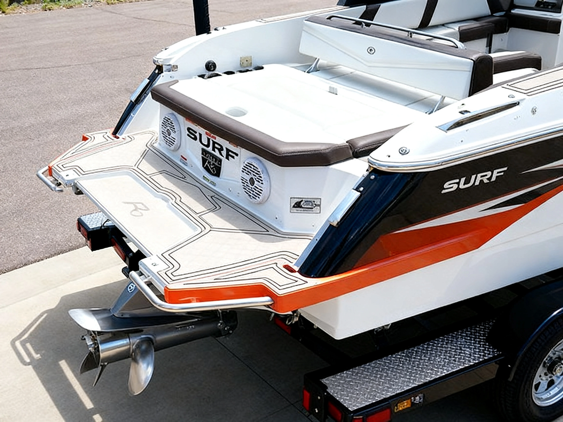 Cobalt R6 Surf