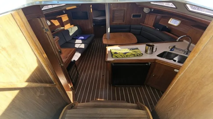 Hunter 36