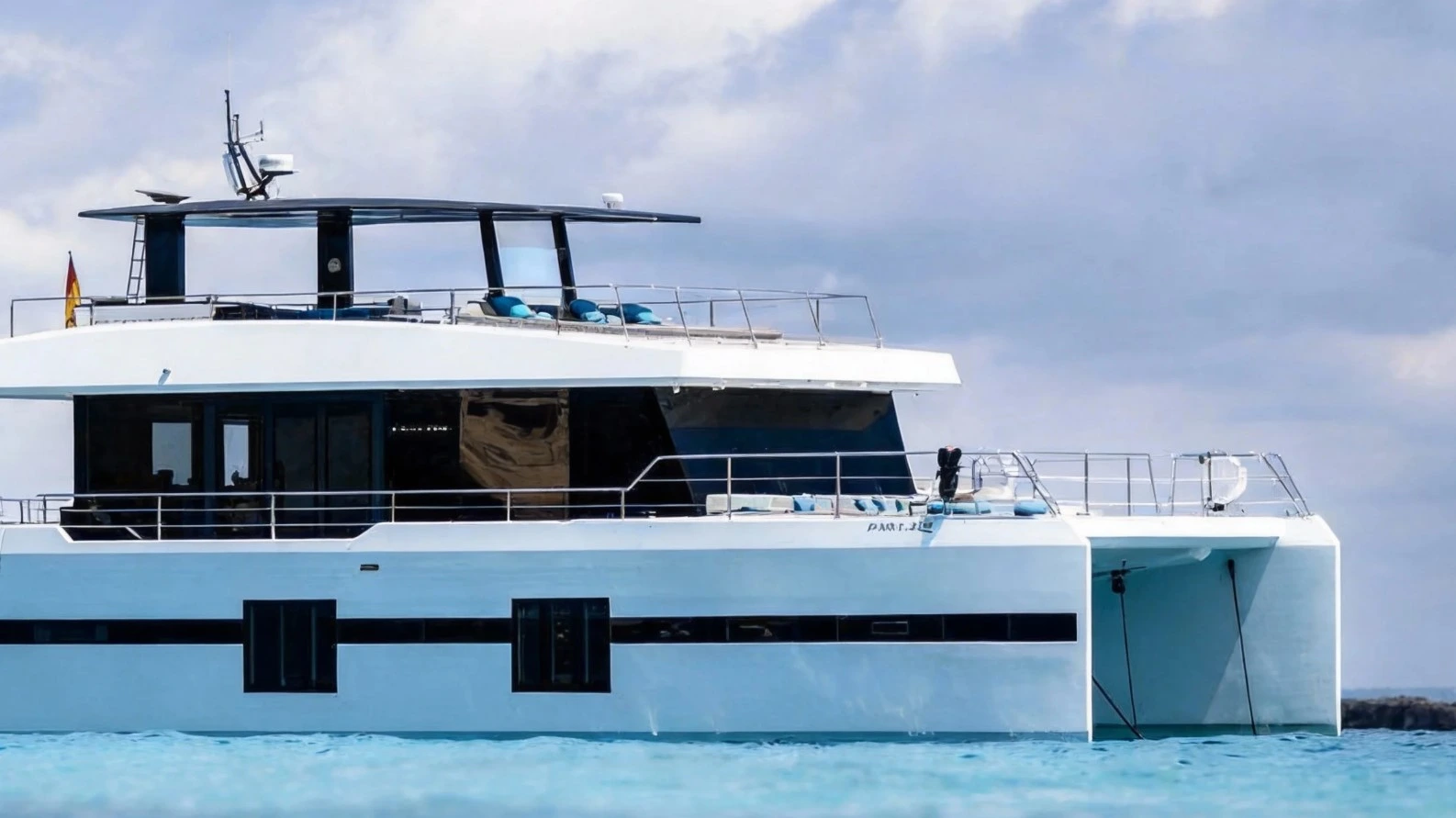 Sunreef Supreme 68