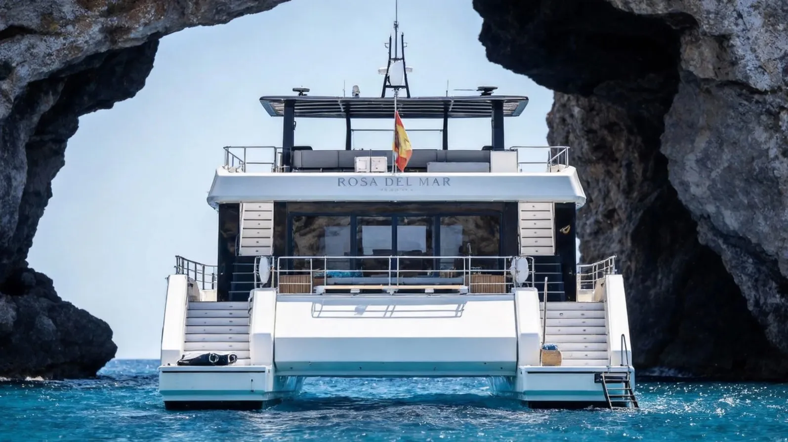 Sunreef Supreme 68