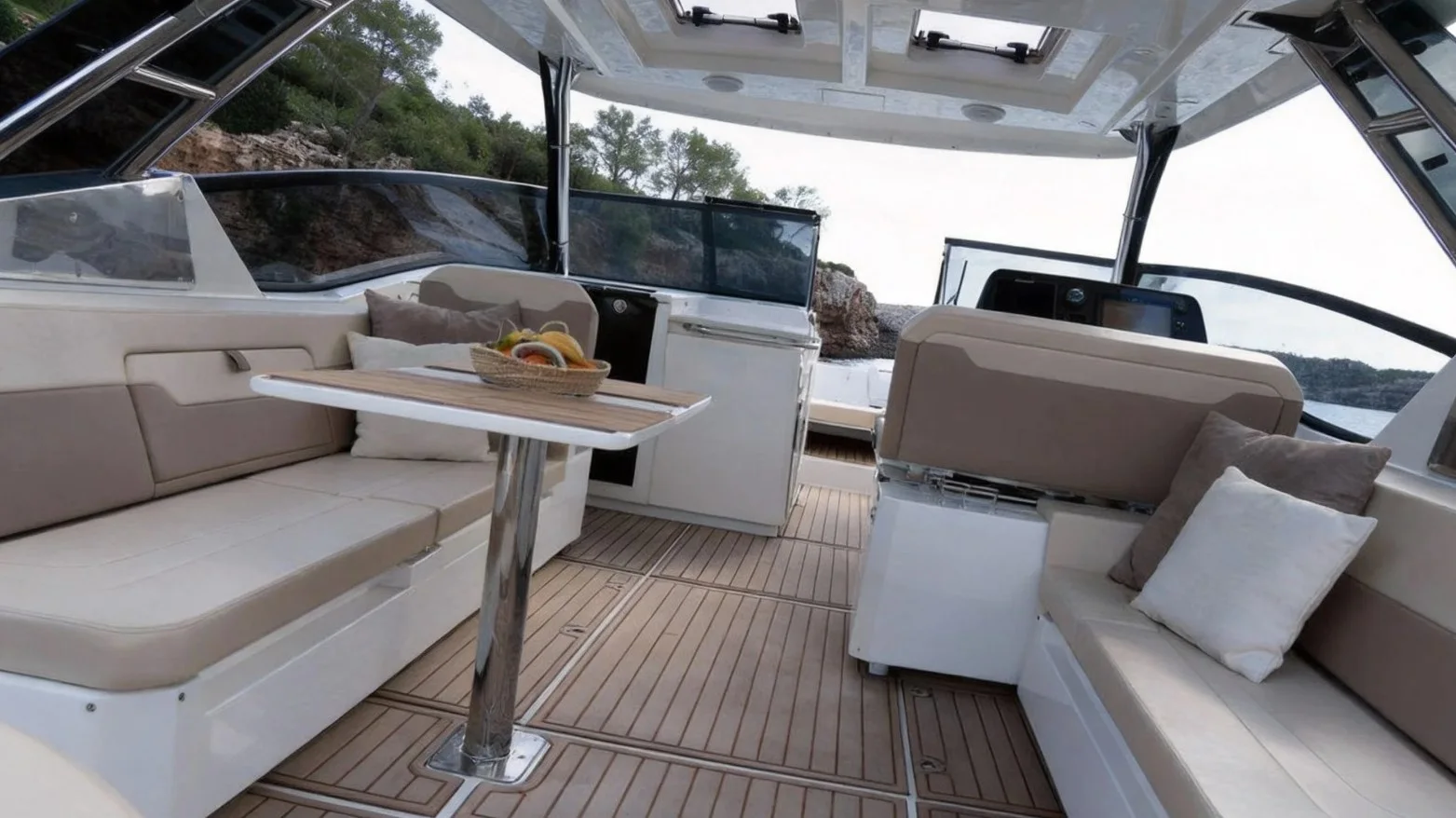 Aquila 32 Sport