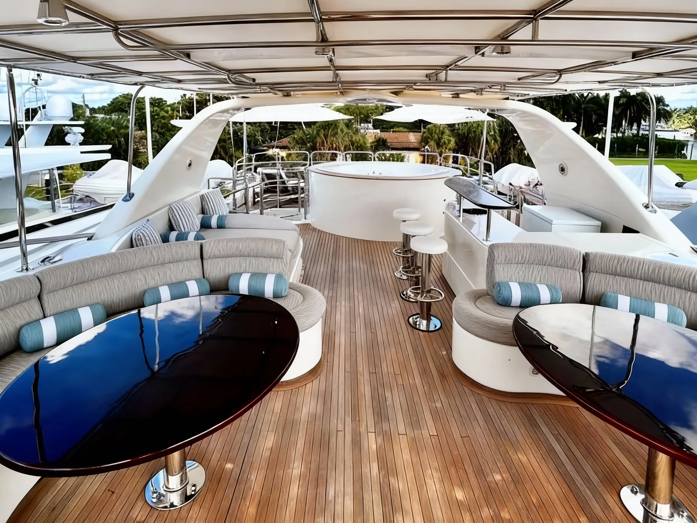 Benetti 120 Classic