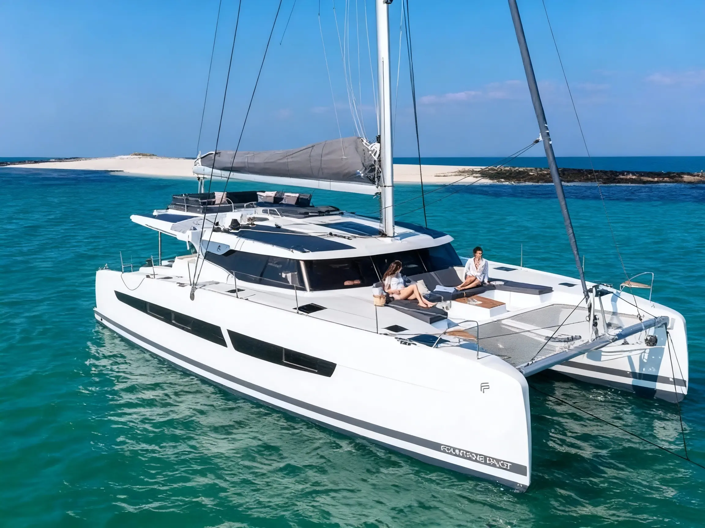 Fountaine Pajot Aura 51
