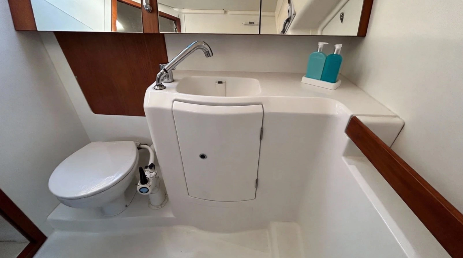 Beneteau Oceanis 37