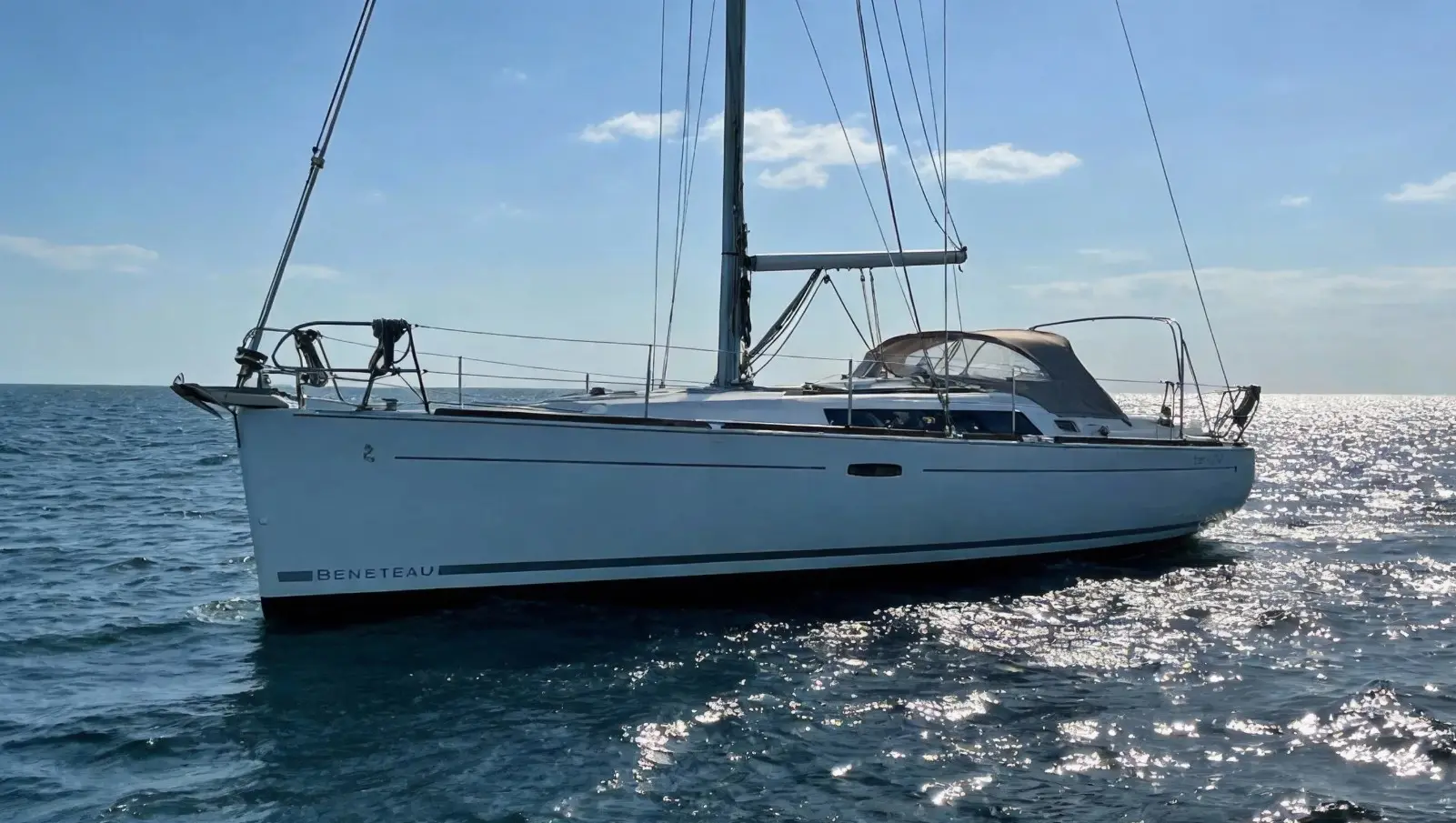 Beneteau Oceanis 37