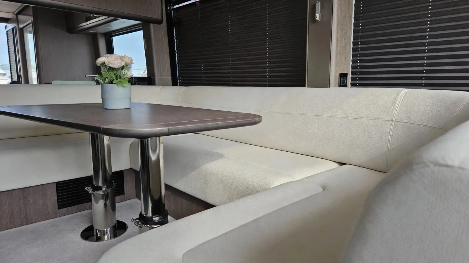 Galeon 560 Fly