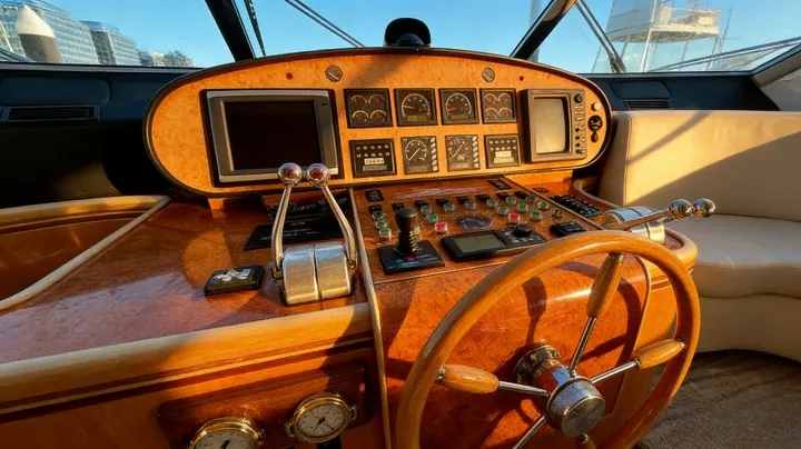 Horizon 70 Motor Yacht