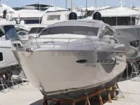 Pershing 72