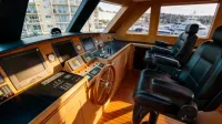 Horizon 82 Cockpit Motoryacht