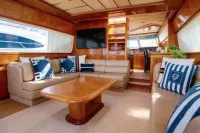 Ferretti Yachts 70