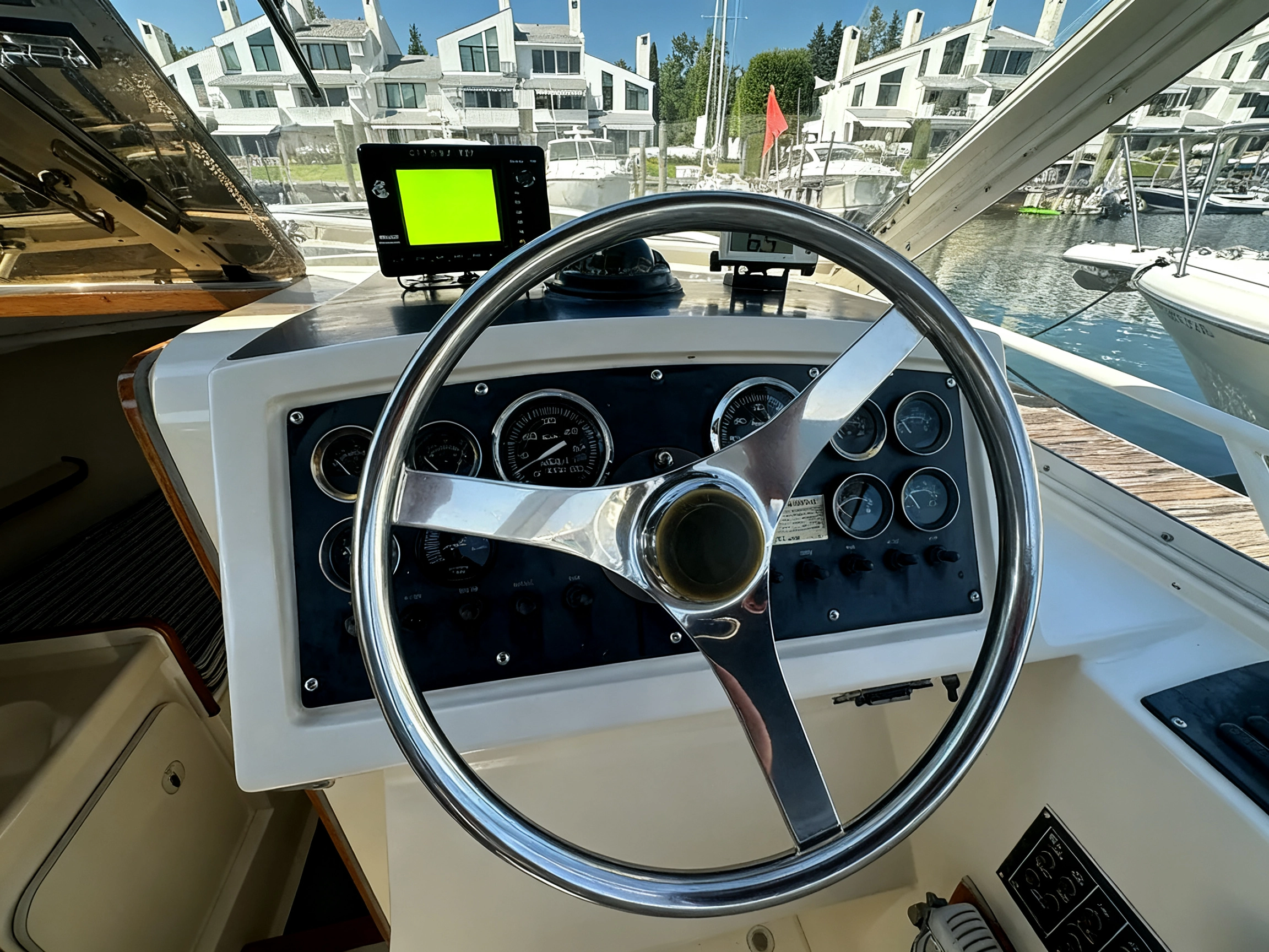 Bertram 28 Moppie