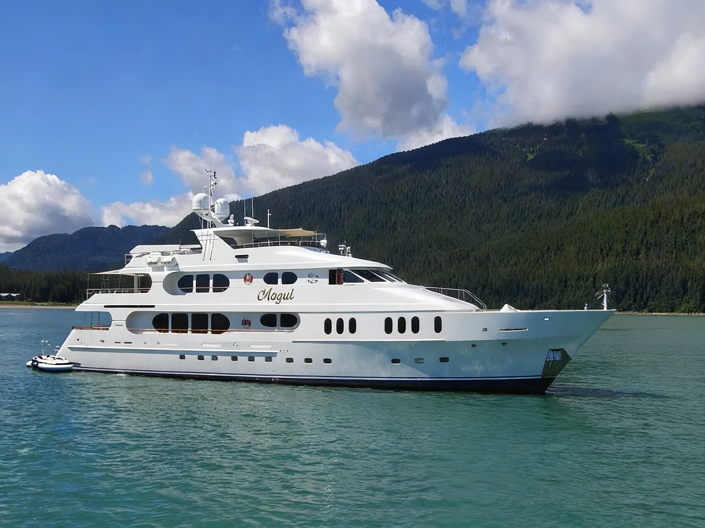 Christensen Artemis