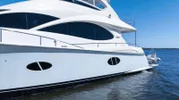 Lazzara 68 FLYBRIDGE