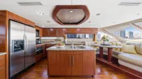 Lazzara 80 Open Fly