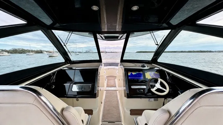 ChrisCraft Calypso 35