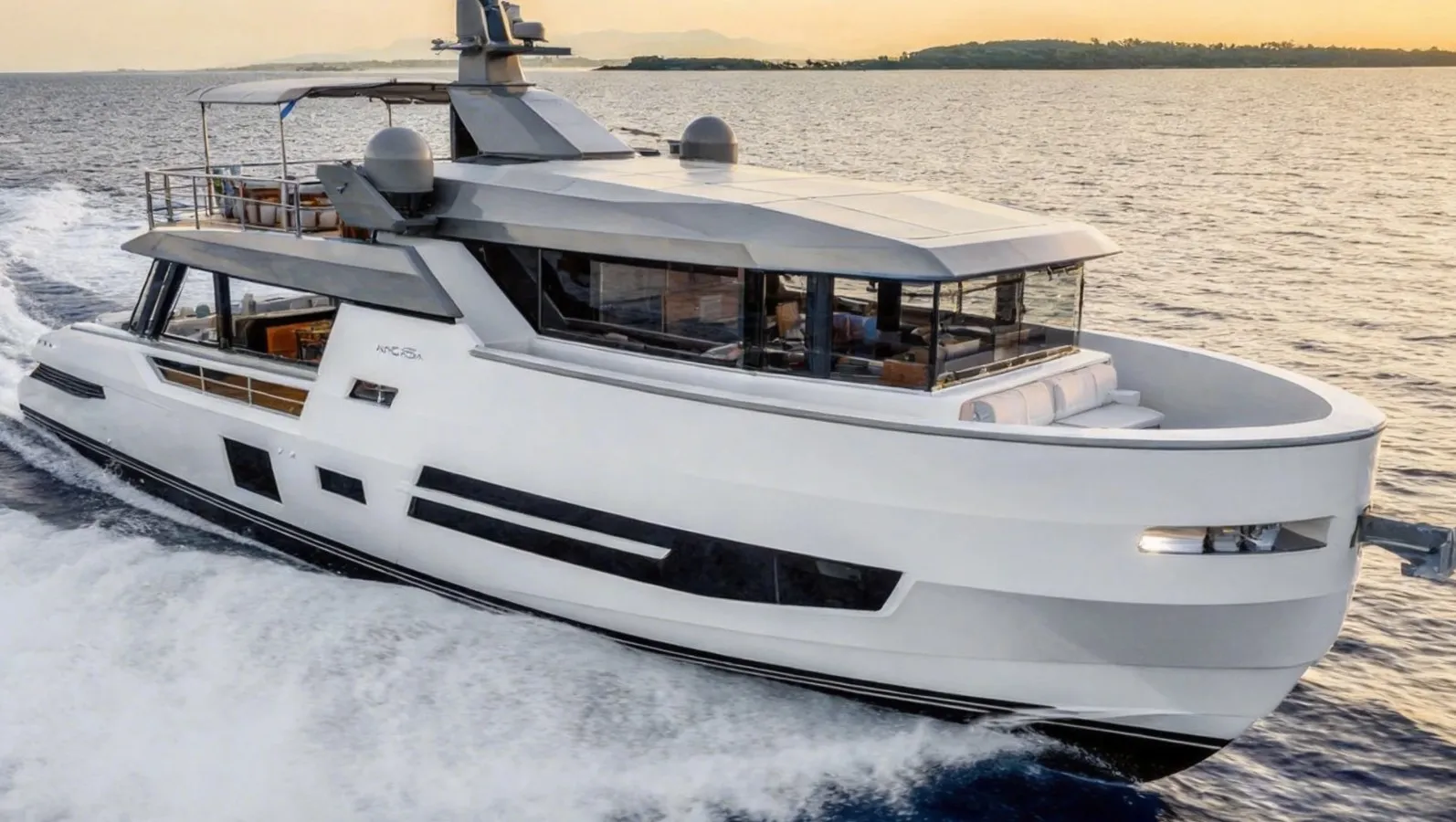 Arcadia Yachts Sherpa 80 XL