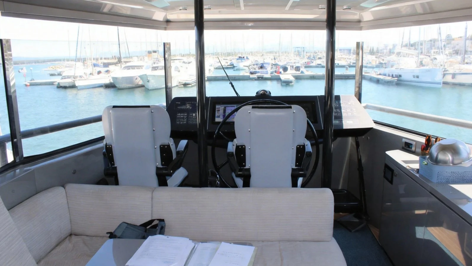 Arcadia Yachts Sherpa 60