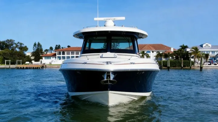 ChrisCraft Calypso 35