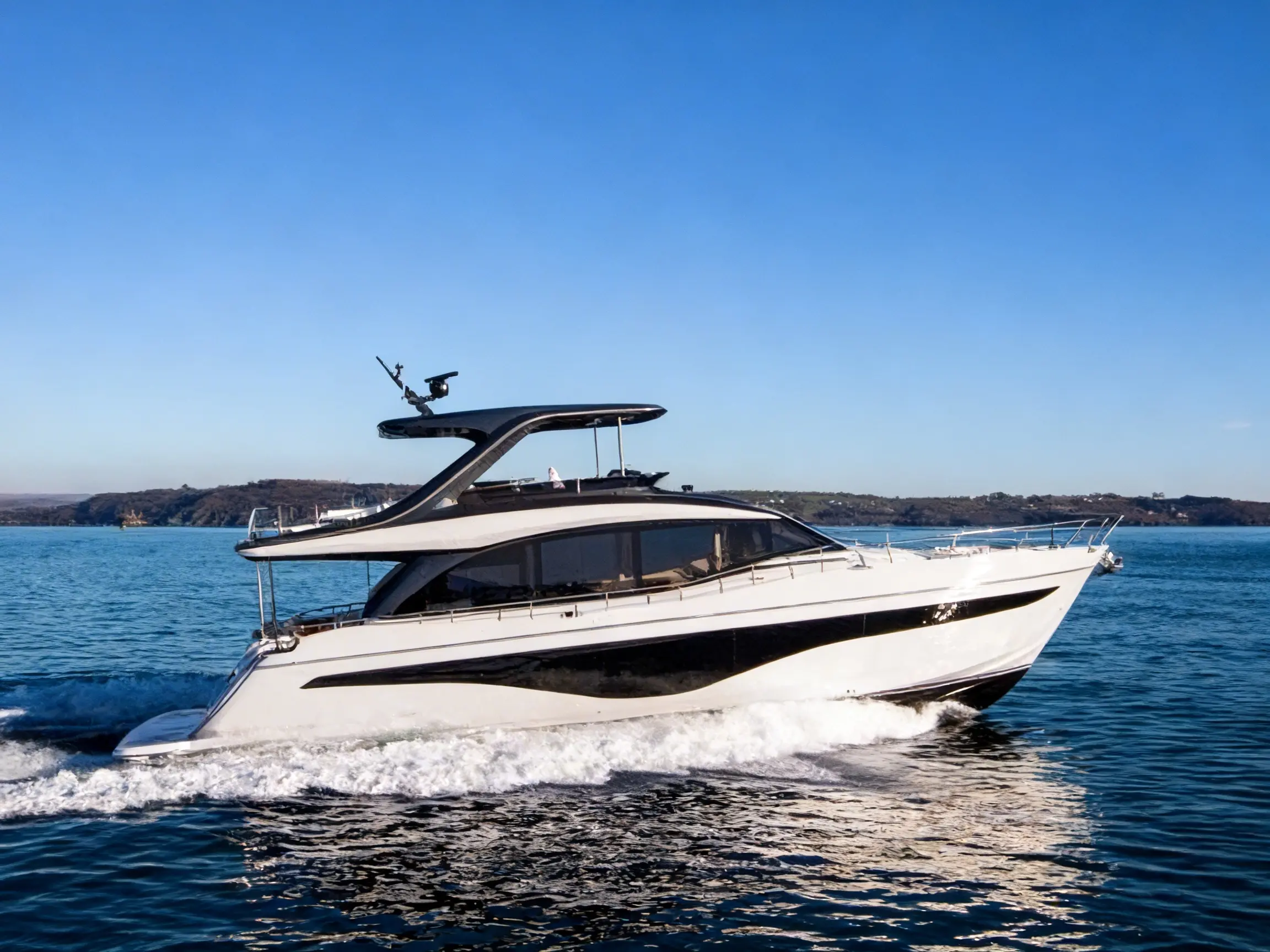 2027 Princess Y72