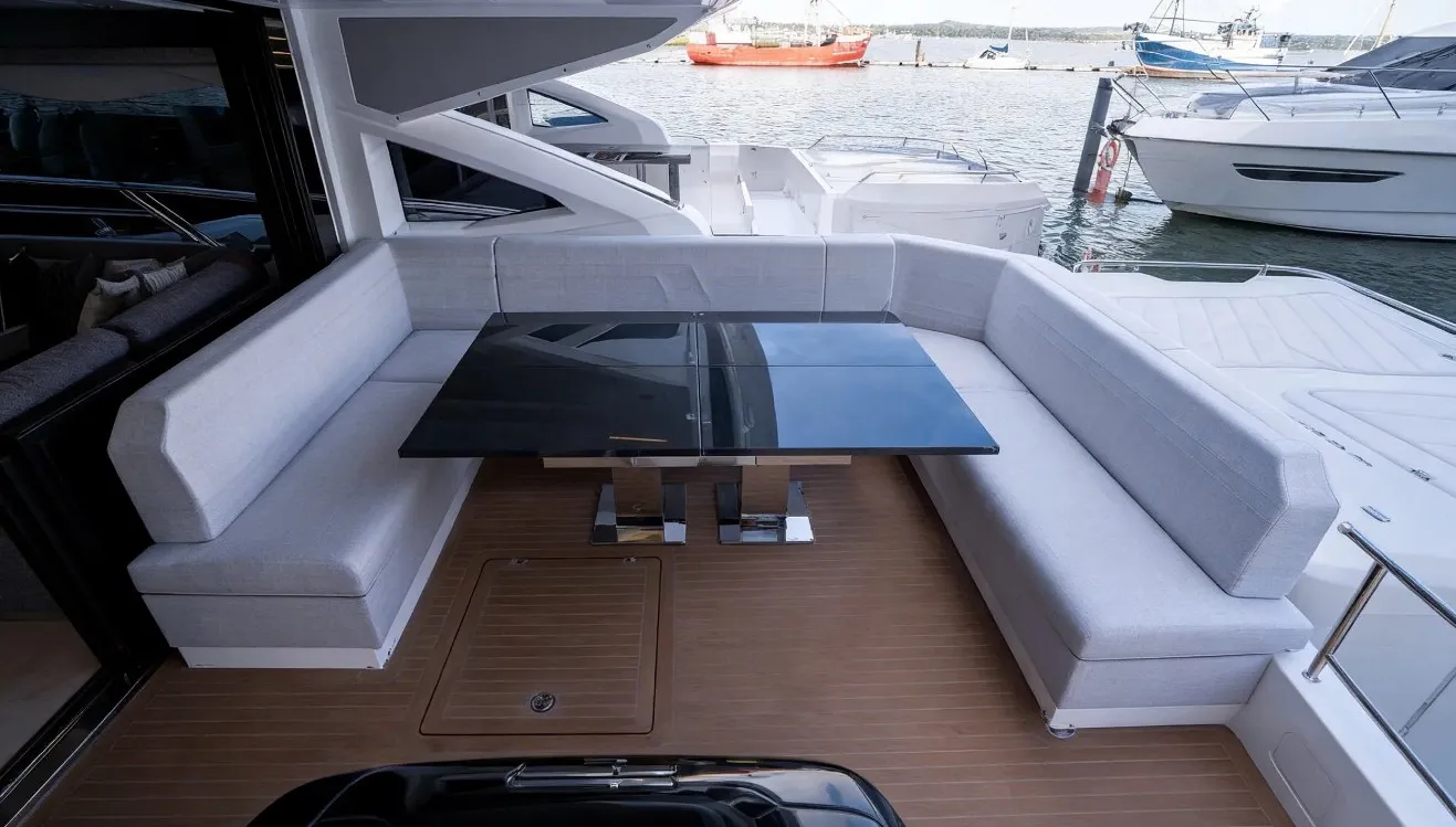 Sunseeker Predator 75