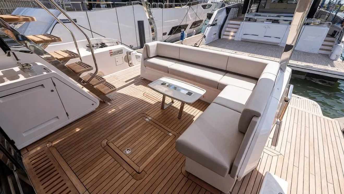 Sunseeker Manhattan 68